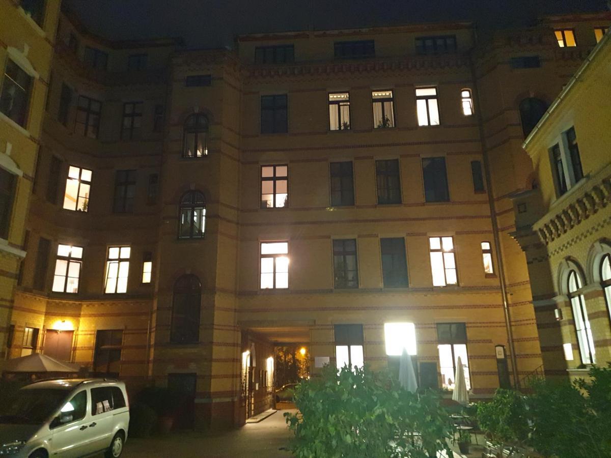 Gwuni Mopera Lipsia